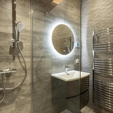 Le Saint Georges, Morzine, Proche Centre * Morzine